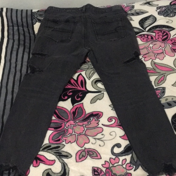 American Eagle Jeans - Picture 2 of 4